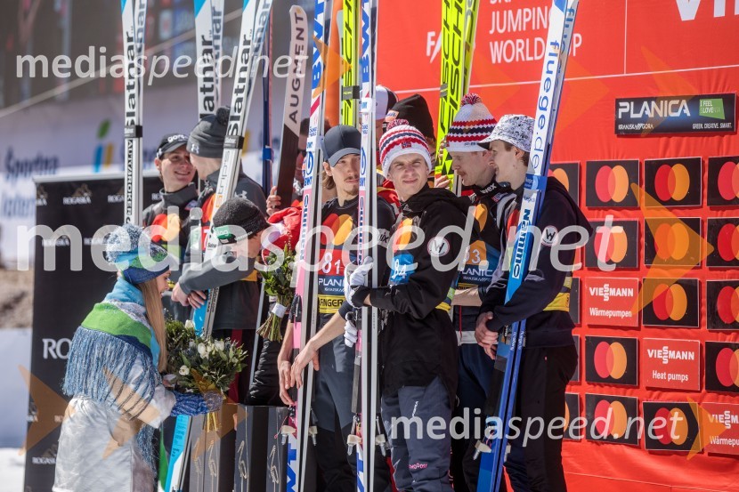  Johann Andre Forfang, smučarski skakalec;  Halvor Egner Granerud, smučarski skakalec (Norveška);  Robert  Johansson, smučarski skakalec (Norveška);  Bendik Heggli, smučarski skakalec (Norveška)Planica 2023, sobota
