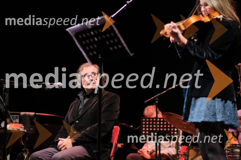  Primož Vitez, glasbenik, dramaturg, prevajalecBossa de Novo na odru ljubljanske Drame