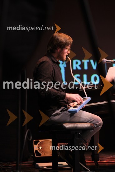  Leon Firšt, skladateljBossa de Novo na odru ljubljanske Drame