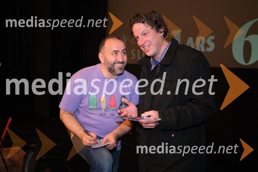  Sergej Ranđelović, glasbenik, član skupine Bossa de Novo;  ... Bossa de Novo na odru ljubljanske Drame