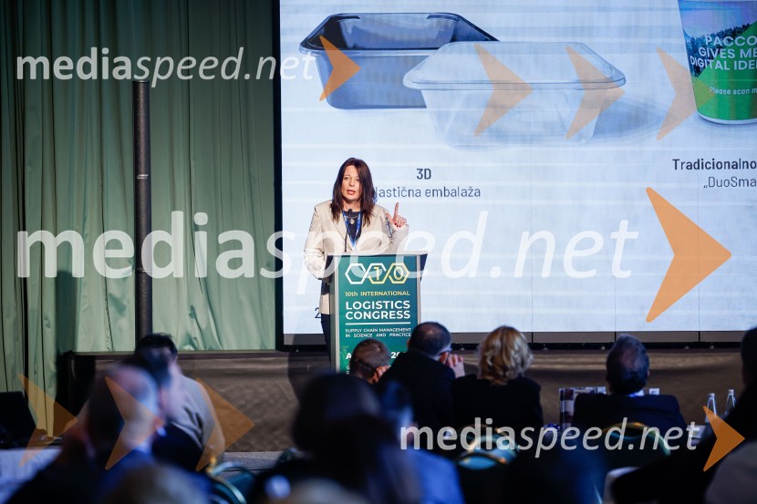  Eva Szabó, generalna direktorica za Madžarsko in vodja operative za jugovzhodno, Evropo PACCOR10. mednarodni Logistični kongres