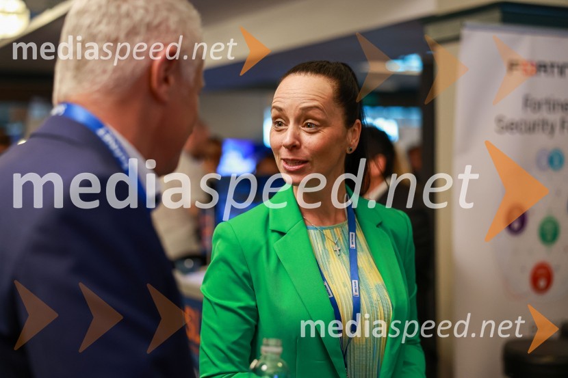  Nataša Pogačnik, Sigr d.o.o.10. mednarodni Logistični kongres