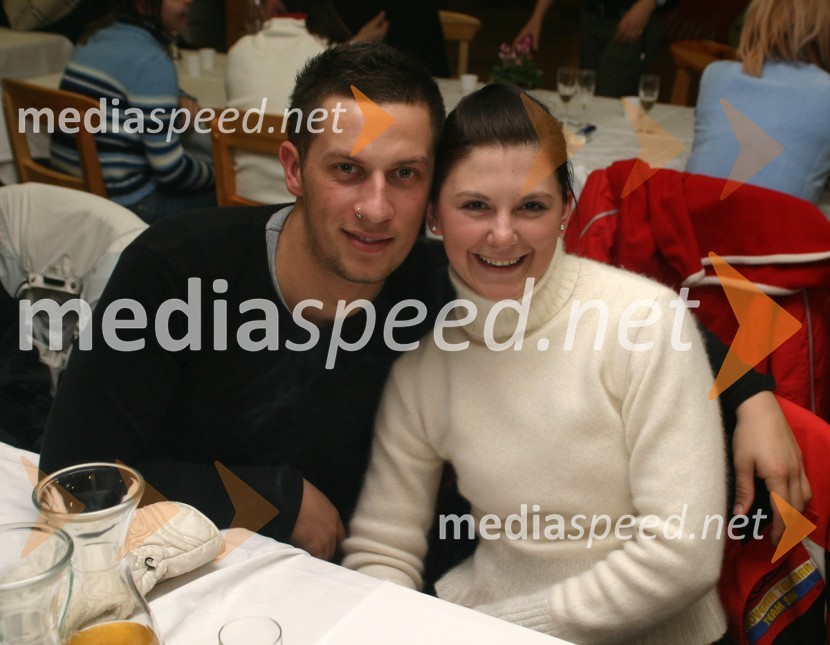 Boris Bukšek, Bar in Melanija Šober, telemark smučarka in športnica Maribora 200410. spust s pležuhom na Pohorju