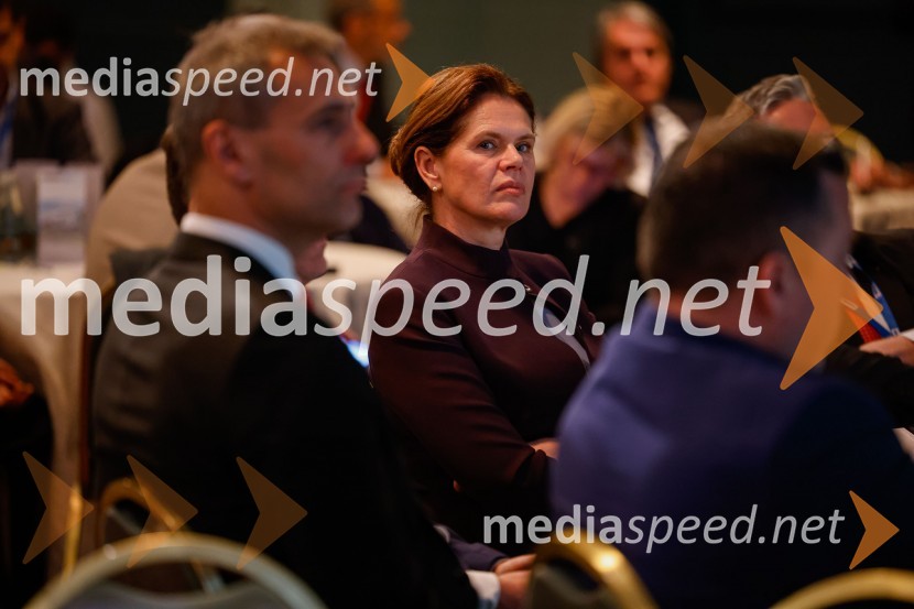 mag. Alenka Bratušek, Ministrica za infrastrukturo10. mednarodni Logistični kongres