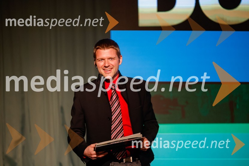  Jernej Pintar, CEO in vodja tehnološke skupnosti, Tehnološki park Ljubljana10. mednarodni Logistični kongres