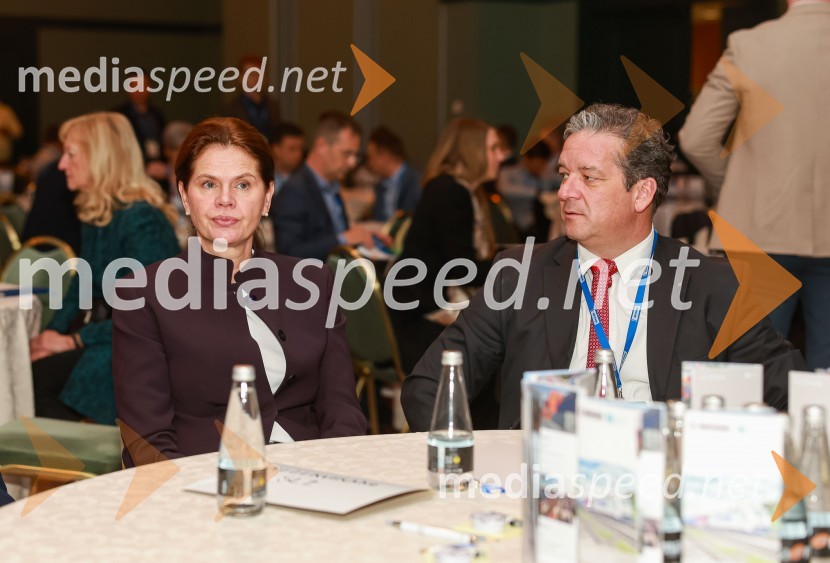 mag. Alenka Bratušek, Ministrica za infrastrukturo;  Igor  Žula, predsednik Slovenskega logističnega združenja 10. mednarodni Logistični kongres