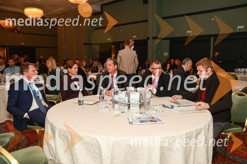  ... ; mag. Alenka Bratušek, Ministrica za infrastrukturo;  Igor  Žula, predsednik Slovenskega logističnega združenja ;  ... ;  ... 10. mednarodni Logistični kongres