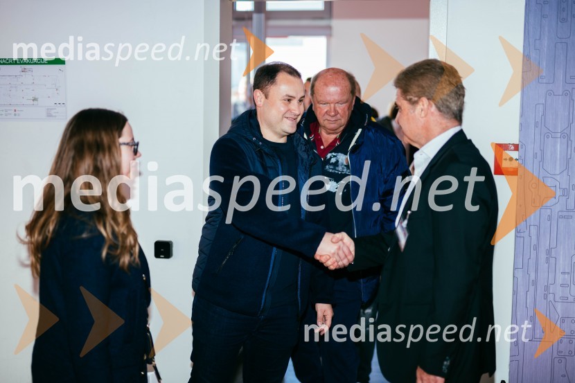  ... ;  Drago Jernej, direktor Lasertehnik MariborLASERTEHNIK, 22. obletnica in otvoritev novih poslovno - proizvodnih prostorov