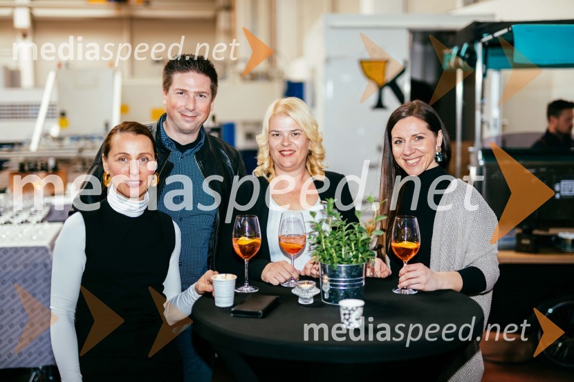  Zmaga Nataša Dover, Smart Concepts;  Jure Hartman;  Nada Marinković, Lasertehnik Maribor;  Natalija Tumpej, pevka, Jazz LadiesLASERTEHNIK, 22. obletnica in otvoritev novih poslovno - proizvodnih prostorov