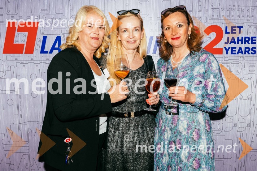  Nada Marinković, Lasertehnik Maribor;  ... ;  Biljana  Brodnjak, direktorica TEAM 2001 d.o.oLASERTEHNIK, 22. obletnica in otvoritev novih poslovno - proizvodnih prostorov