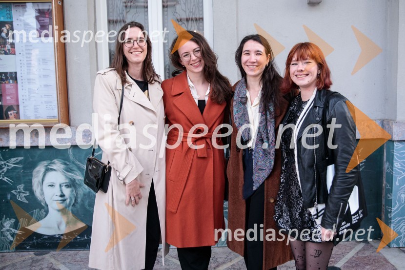  Ženja Maher, tehnična producentka;  ... ;  Iva Štefanija Slosar, dramaturginja;  Manca Lipoglavšek, asistentka dramaturginje53. Teden slovenske drame, sklepna slovesnost s podelitvijo nagrad