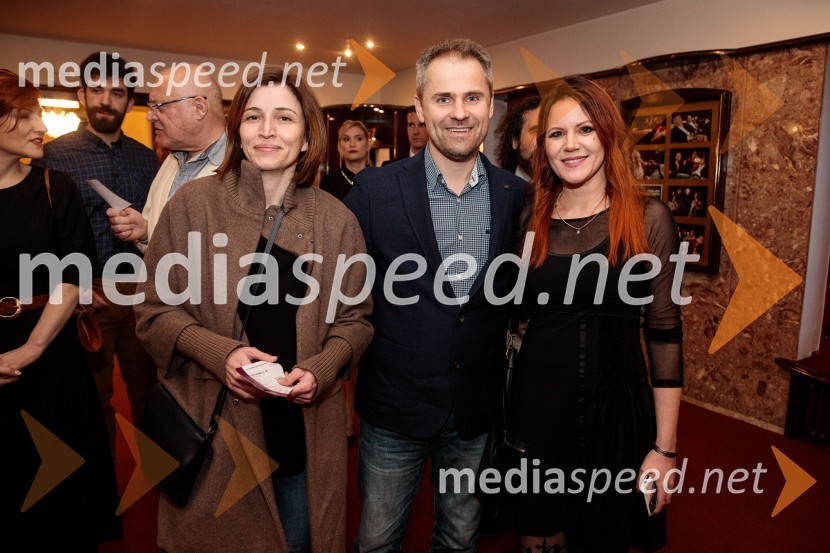  ... ;  Milan Golob, direktor, Šentjakobsko gledališče ;  Eva Belčič, vodja marketinga in odnosov z javnostmi, Prešernovo gledališče Kranj53. Teden slovenske drame, sklepna slovesnost s podelitvijo nagrad