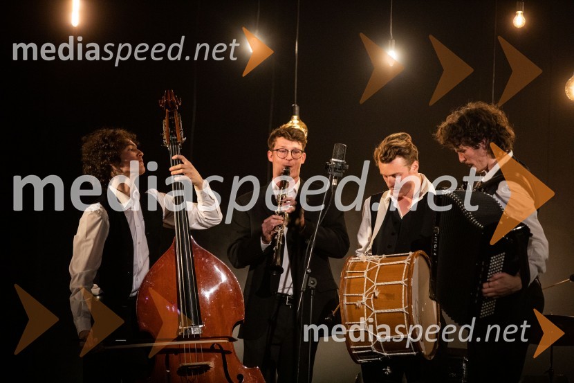  Gal Golob, kontrabas, glasbena zasedba Gugutke;  Tomaž Zevnik, klarinet, glasbena zasedba Gugutke;  Luka Poljanec, glasbenik;  Nejc Poljanec, harmonika, glasbena zasedba Gugutke53. Teden slovenske drame, sklepna slovesnost s podelitvijo nagrad