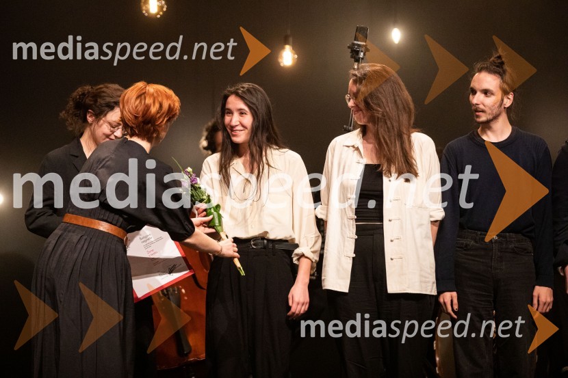  Maruša Mali, scenografinja; dr. Asta Vrečko, ministrica za kulturo;  Iva Štefanija Slosar, dramaturginja;  ... ;  Bor Ravbar, oblikovalec svetlobe53. Teden slovenske drame, sklepna slovesnost s podelitvijo nagrad