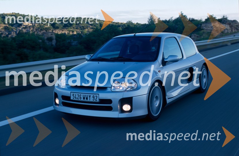 Renault Clio: naša zgodba in zgodbe miljonov kupcev