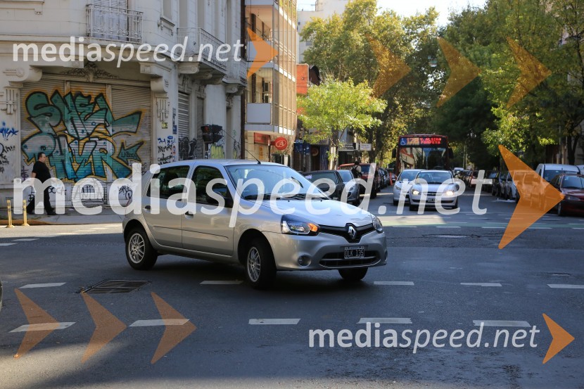 Renault Clio: naša zgodba in zgodbe miljonov kupcev