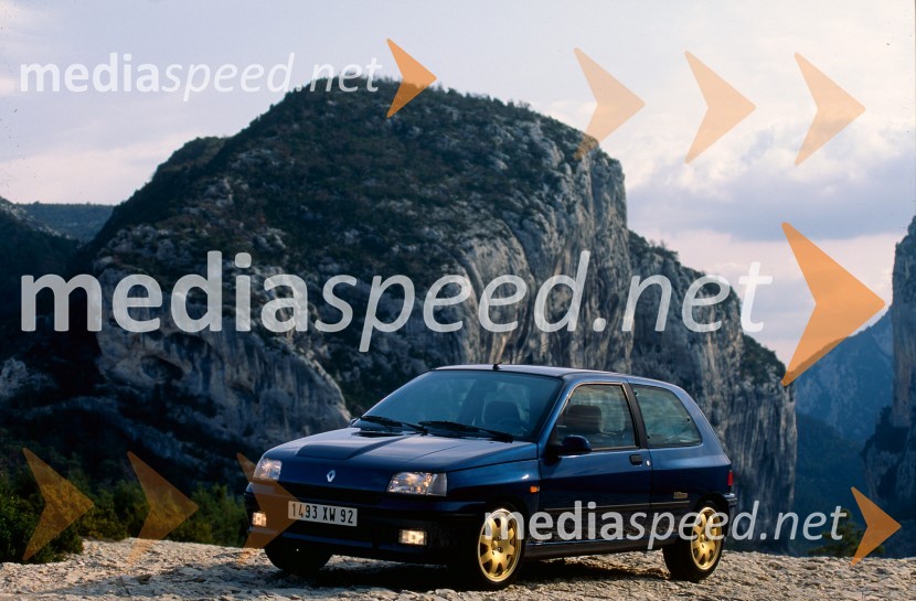 Renault Clio: naša zgodba in zgodbe miljonov kupcev