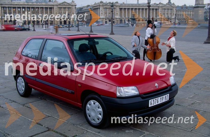 Renault Clio: naša zgodba in zgodbe miljonov kupcev