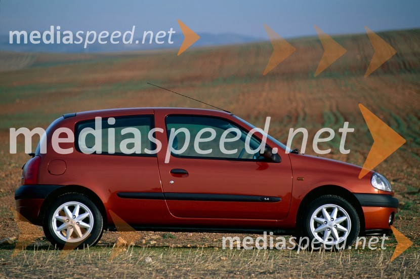 Renault Clio: naša zgodba in zgodbe miljonov kupcev