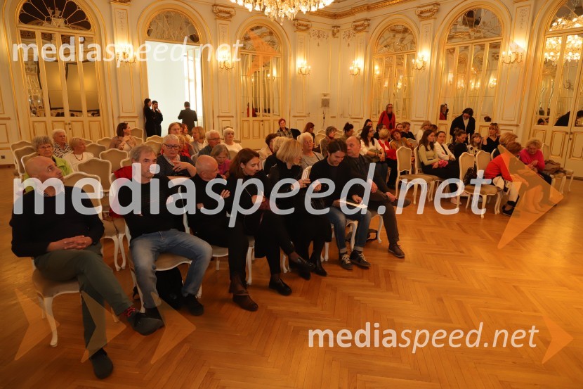  Andraž Poschl, odgovorni urednik kulturnega in umetniškega programa RTV Slovenija;  Jure Nemec, direktor fotografije, ZFS;  Božo Grlj, režiser;  Nuša Ekar, scenaristka;  ... ;  Edward Clug, umetniški direktor, Balet SNG Maribor;  Milko Lazar, skladatelj, pianistUživajte, oder je vaš, predpremiera dokumentarnega filma v SNG Maribor