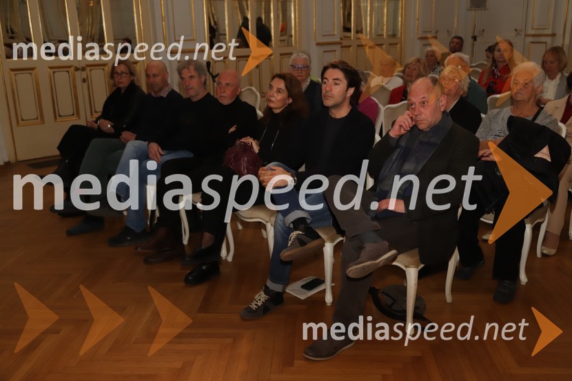  ... ;  Andraž Poschl, odgovorni urednik kulturnega in umetniškega programa RTV Slovenija;  Jure Nemec, direktor fotografije, ZFS;  Božo Grlj, režiser;  Nuša Ekar, scenaristka;  Edward Clug, umetniški direktor, Balet SNG Maribor;  Milko Lazar, skladatelj, pianistUživajte, oder je vaš, predpremiera dokumentarnega filma v SNG Maribor