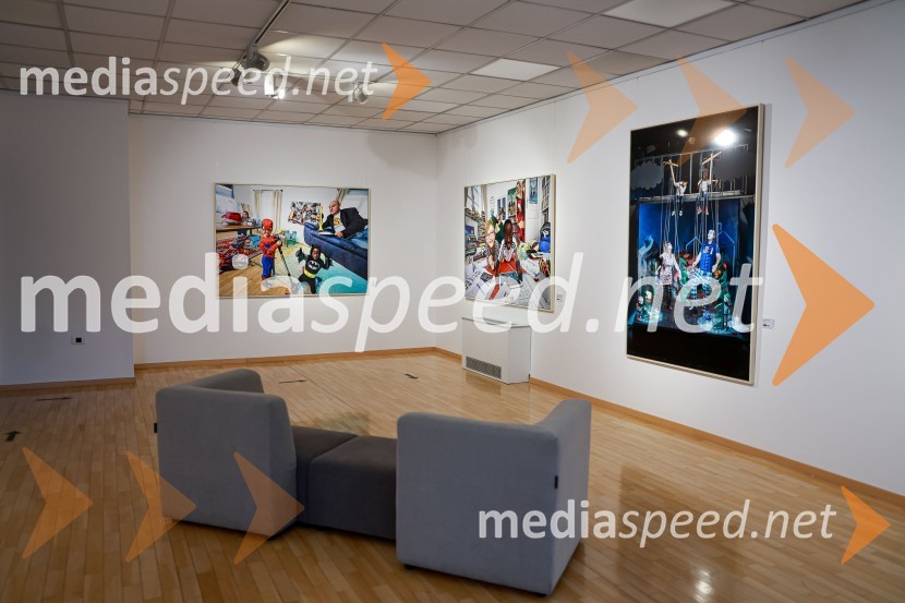 Odprtje fotografske razstave Petra Uhana v Generali galeriji