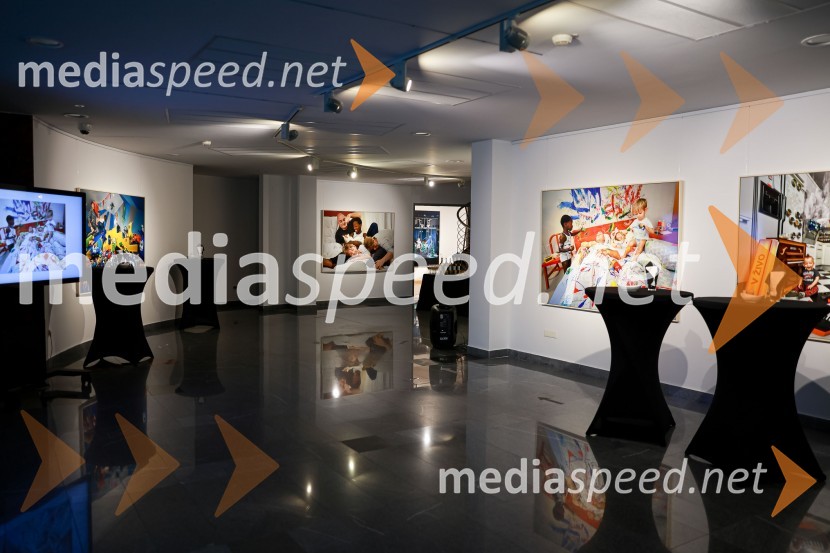 Odprtje fotografske razstave Petra Uhana v Generali galeriji