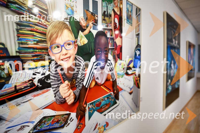 Odprtje fotografske razstave Petra Uhana v Generali galeriji