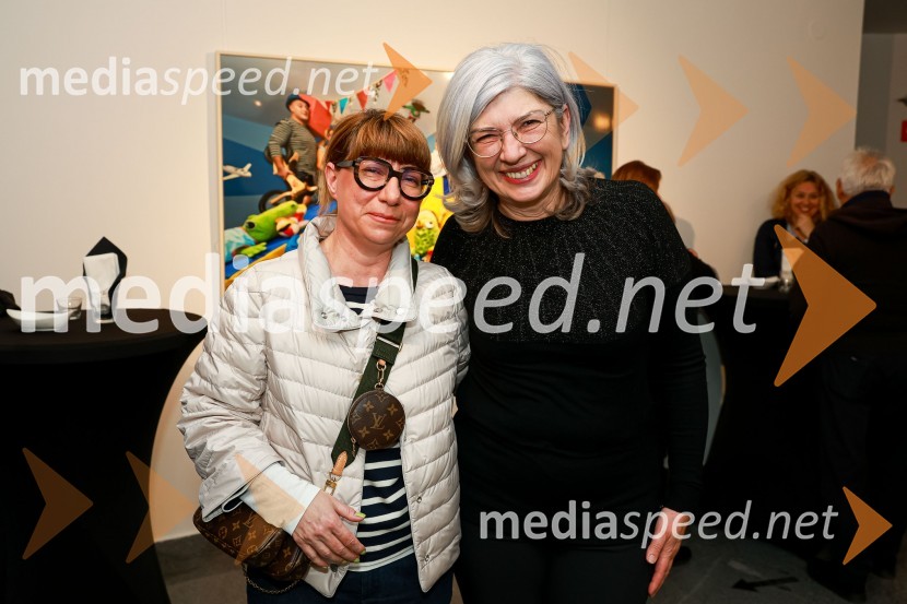  Helena  Slapšak Štrukelj, Generali;  Olga  Pejović, predstavnica za odnose z javnostmi, GeneraliOdprtje fotografske razstave Petra Uhana v Generali galeriji