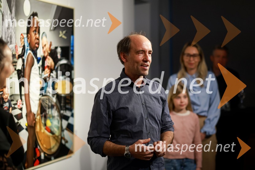  Peter Uhan, fotografOdprtje fotografske razstave Petra Uhana v Generali galeriji