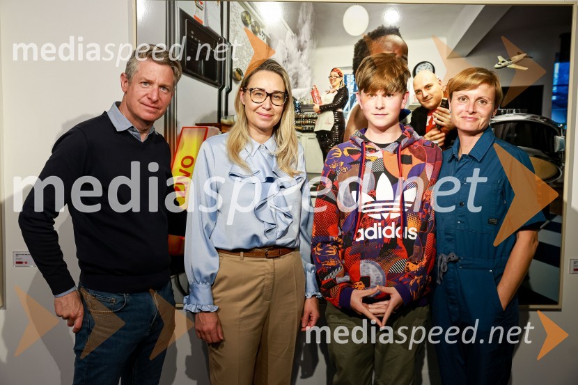 Odprtje fotografske razstave Petra Uhana v Generali galeriji