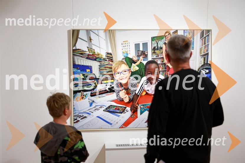 Odprtje fotografske razstave Petra Uhana v Generali galeriji