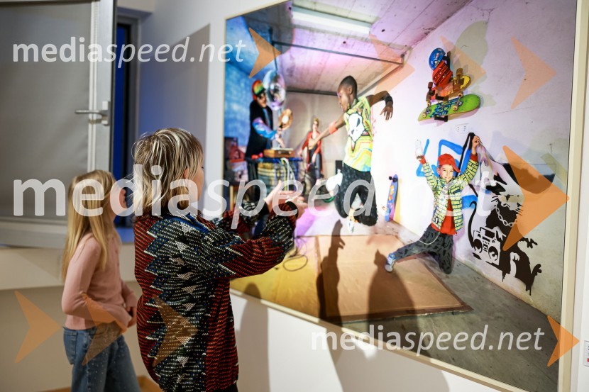 Odprtje fotografske razstave Petra Uhana v Generali galeriji