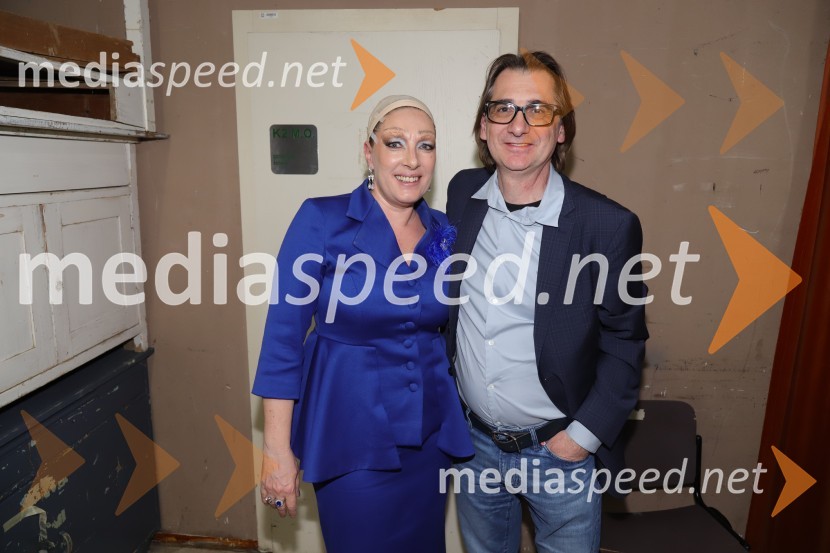  Maša Žilavec, igralka;  Aleksandar  Popovski, režiser, umetniški direktor Drame SNG MariborKako sem se naučila voziti, premiera drame v SNG Maribor