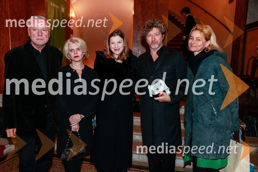  Staš Ravter, direktor SNG Opera in balet Ljubljana;  Natalija Ravter;  ... ;  Renato Zanella, umetniški direktor ljubljanskega baleta;  ... Ljubezen, premiera baleta v SNG Opera in balet Ljubljana