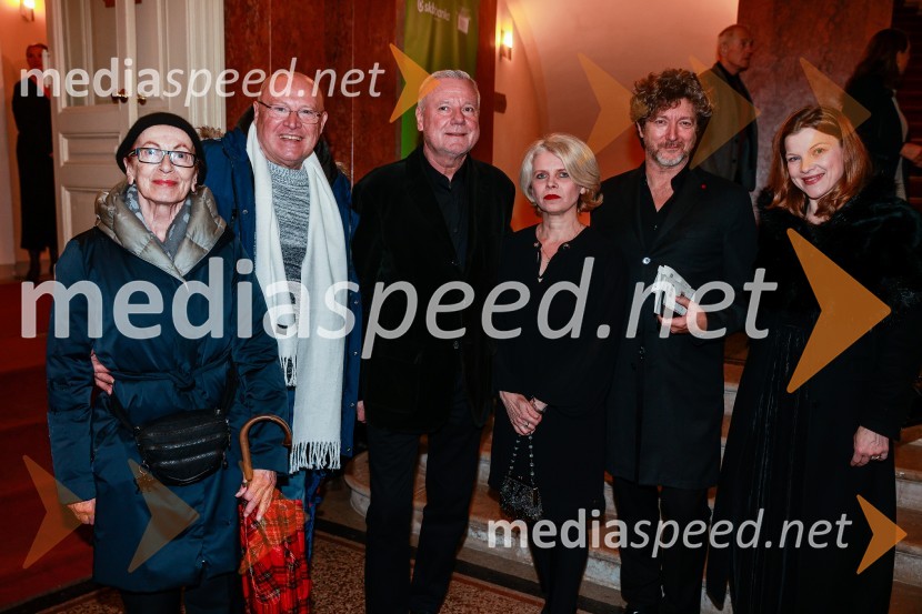  Jožica Avbelj, igralka;  Nace Junkar, operni pevec;  Staš Ravter, direktor SNG Opera in balet Ljubljana;  Natalija Ravter;  Renato Zanella, umetniški direktor ljubljanskega baleta;  ... Ljubezen, premiera baleta v SNG Opera in balet Ljubljana