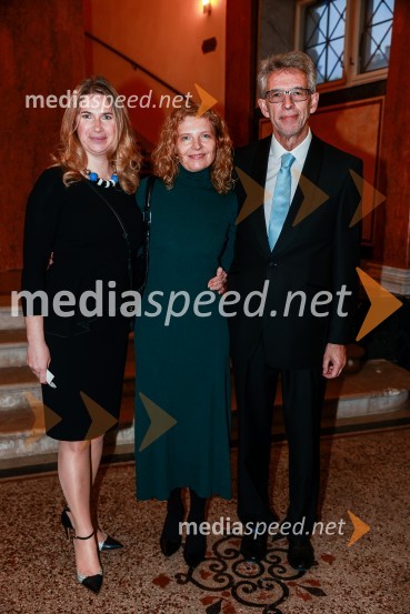  Barbara Čepirlo Čičigoj, odnosi z javnostjo Opera in Balet Ljubljana; mag. Tadeja Kuhar,  Državna revizijska komisija;  Andrej  Kren, direktor PC BrdoLjubezen, premiera baleta v SNG Opera in balet Ljubljana