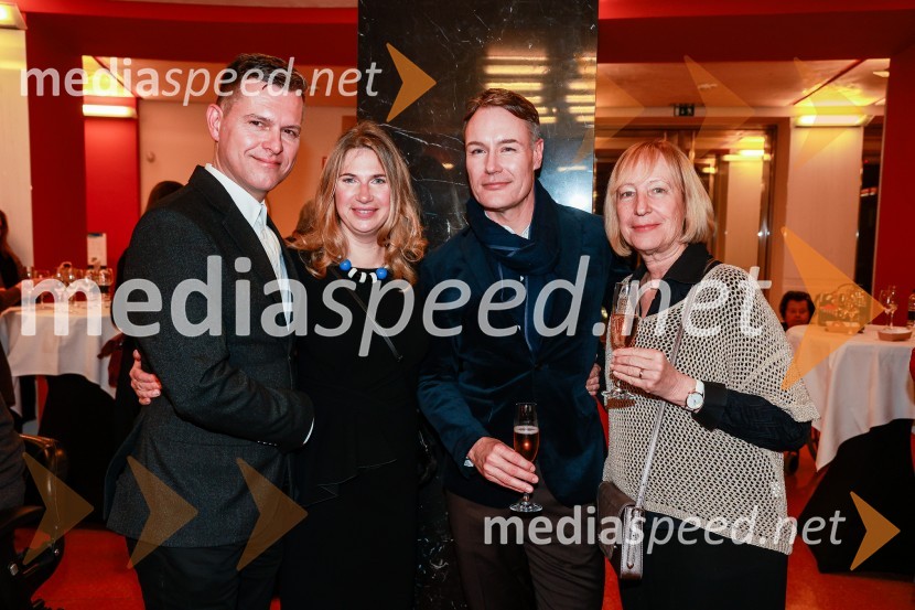  ... ;  Barbara Čepirlo Čičigoj, odnosi z javnostjo Opera in Balet Ljubljana;  Saša Kranjc, novinar;  ... Ljubezen, premiera baleta v SNG Opera in balet Ljubljana