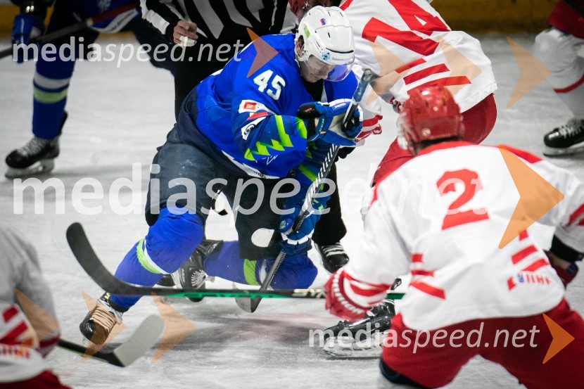  Luka Maver, hokejistHokejska tekma Slovenija - Poljska