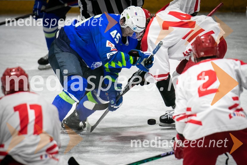  Luka Maver, hokejistHokejska tekma Slovenija - Poljska
