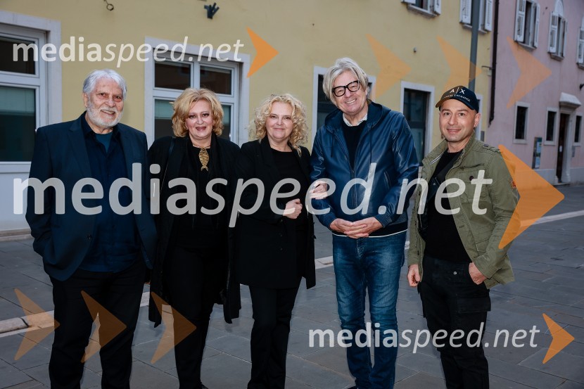 Boris Cavazza, igralec;  Ksenija Benedetti, nekdanja šefinja državnega protokola RS;  Katja Pegan,  direktorica in režiserka, Gledališče Koper Teatro Capodistria;  Damir Zlatar Frey, režiser;  ... Sanja Valentin, premiera glasbeno - plesne komedije v Gledališču Koper