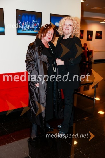  Maja Jerman Bratec, upokojena direktorica SNG Nova Gorica;  Katja Pegan,  direktorica in režiserka, Gledališče Koper Teatro CapodistriaSanja Valentin, premiera glasbeno - plesne komedije v Gledališču Koper