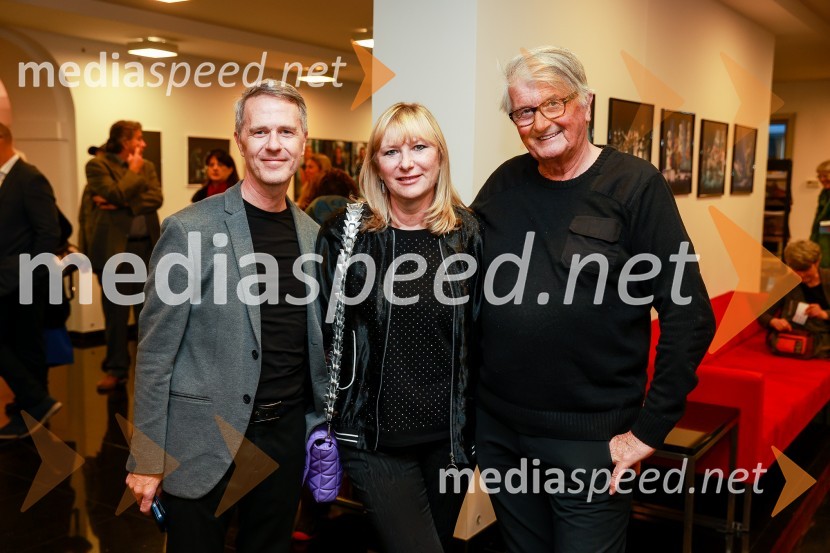  ... ;  Nataša Benčič, voditejlica, novinarka;  Ubald Trnkoczy, direktor fotografijeSanja Valentin, premiera glasbeno - plesne komedije v Gledališču Koper