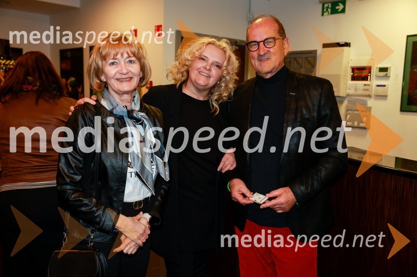  ... ;  Katja Pegan,  direktorica in režiserka, Gledališče Koper Teatro Capodistria;  Boris  Šuligoj, novinarSanja Valentin, premiera glasbeno - plesne komedije v Gledališču Koper