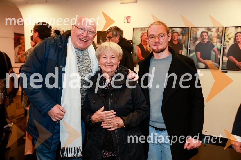  Nace Junkar, operni pevec;  Anica Kumer, igralka;  Primož Hrovat, glasbenikSanja Valentin, premiera glasbeno - plesne komedije v Gledališču Koper