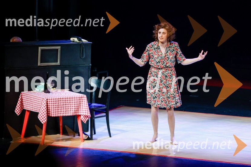  Anja Drnovšek, igralkaSanja Valentin, premiera glasbeno - plesne komedije v Gledališču Koper