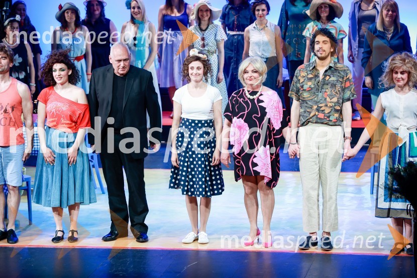  ... ;  ... ;  Anja Drnovšek, igralka;  Mojca Partljič, igralka;  Mak  Tepšić, igralec;  ... Sanja Valentin, premiera glasbeno - plesne komedije v Gledališču Koper