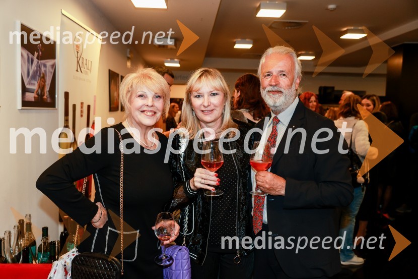  ... ;  Nataša Benčič, voditejlica, novinarka;  ... Sanja Valentin, premiera glasbeno - plesne komedije v Gledališču Koper