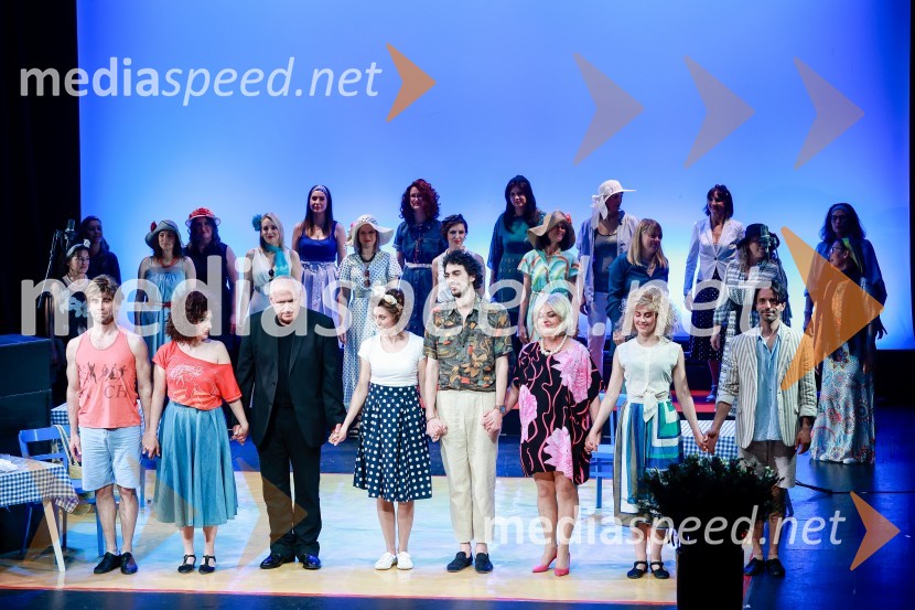  ... ;  ... ;  ... ;  Anja Drnovšek, igralka;  Mak  Tepšić, igralec;  Mojca Partljič, igralka;  ... ;  ... Sanja Valentin, premiera glasbeno - plesne komedije v Gledališču Koper