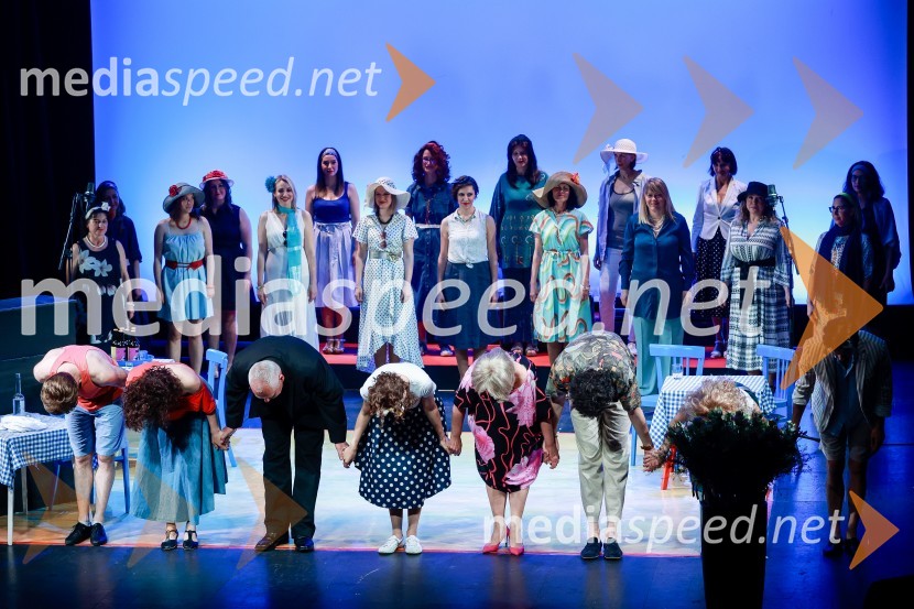  ... ;  ... ;  ... ;  Anja Drnovšek, igralka;  Mojca Partljič, igralka;  Mak  Tepšić, igralec;  ... ;  ... Sanja Valentin, premiera glasbeno - plesne komedije v Gledališču Koper